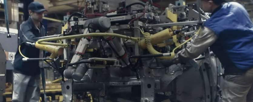 Le Groupe PSA choisit les cobots Universal Robots  dans le cadre de son Projet Usine Excellente du Futur