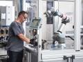 Universal Robots lance un cobot pour charge lourde, destin� � l�automatisation collaborative